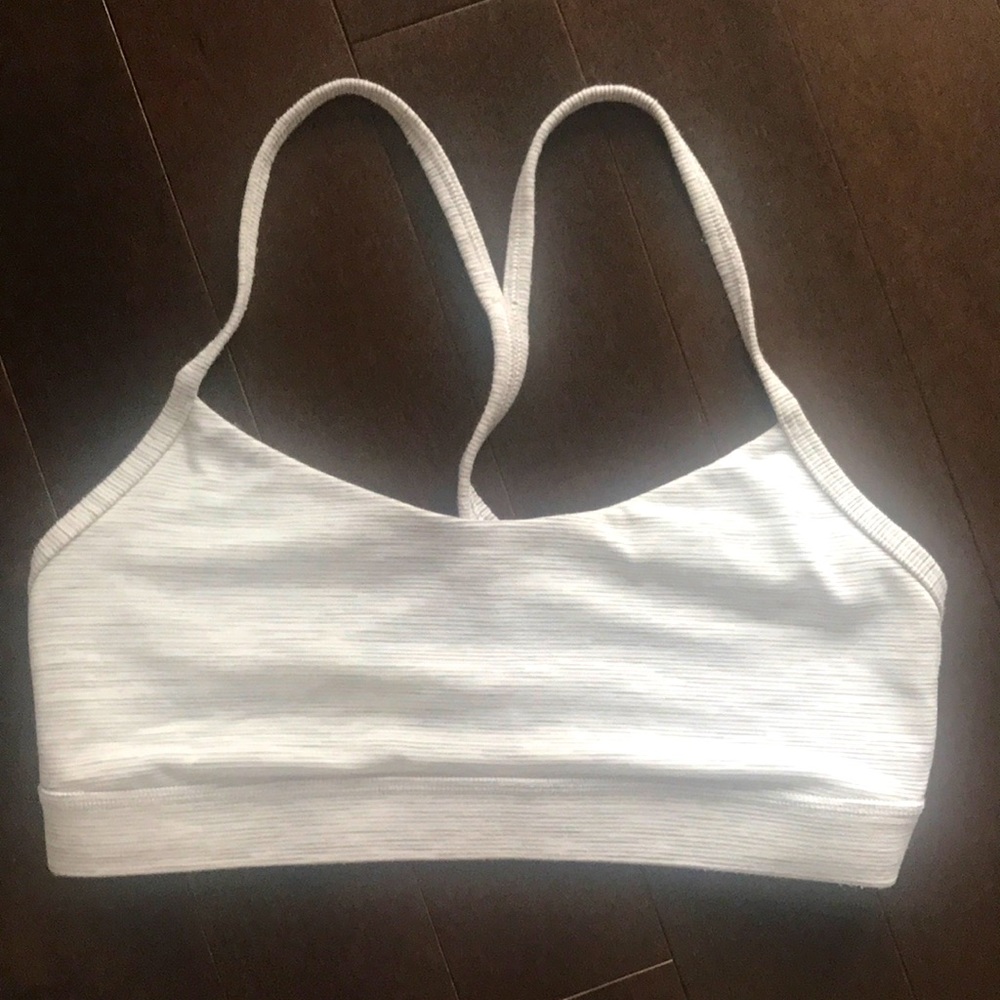 Lululemon Flow Y Nulu bra